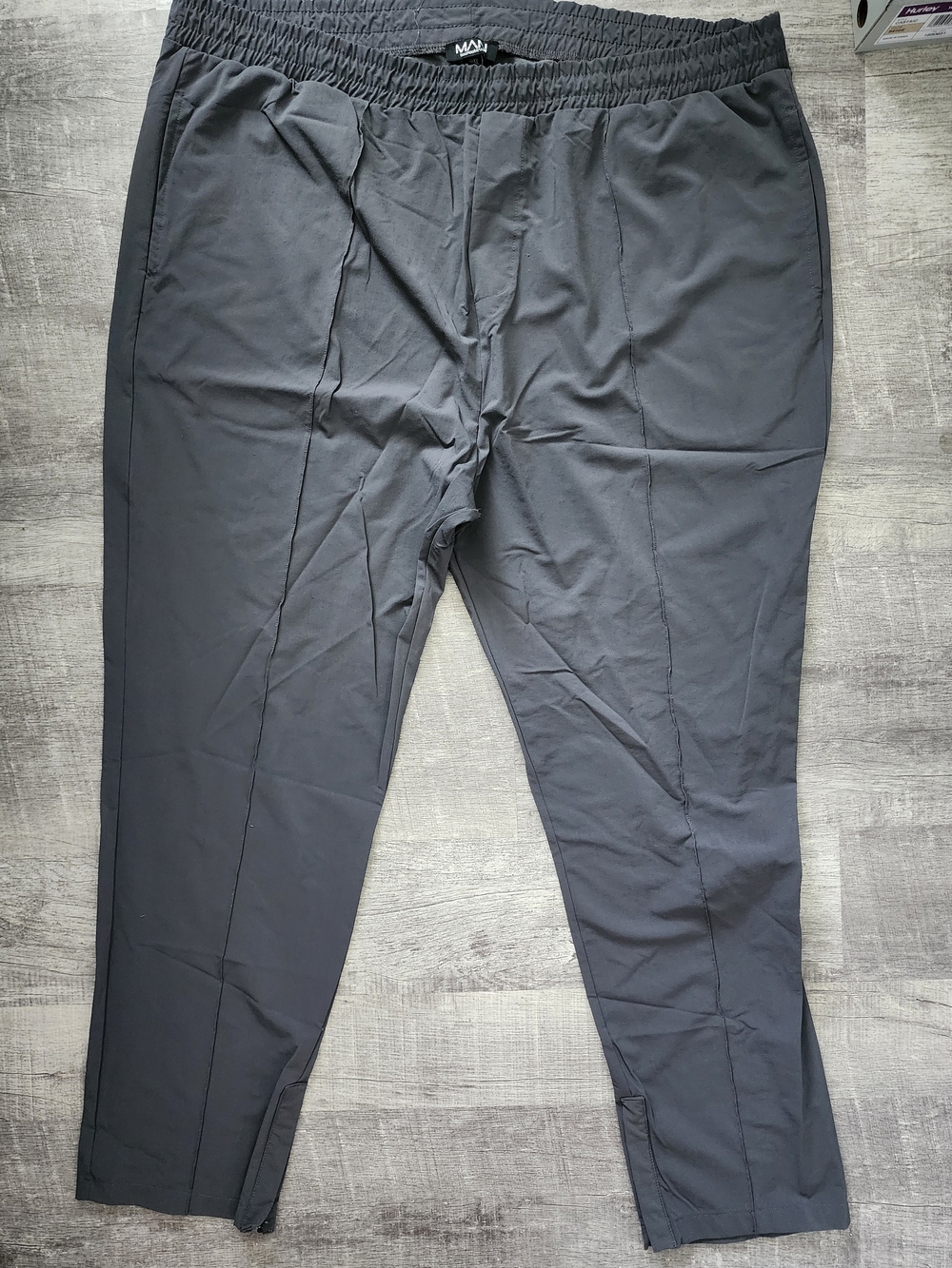 BoohooMAN Men's Dark Grey Performance Jogger Pants 5XL